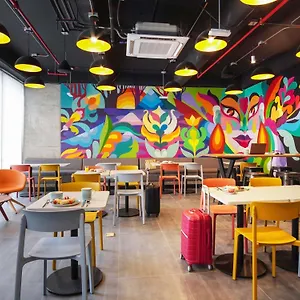 Ibis Budget Marly Otel