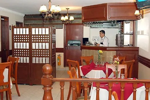 Hotel La Sabana بوغوتا 3*,